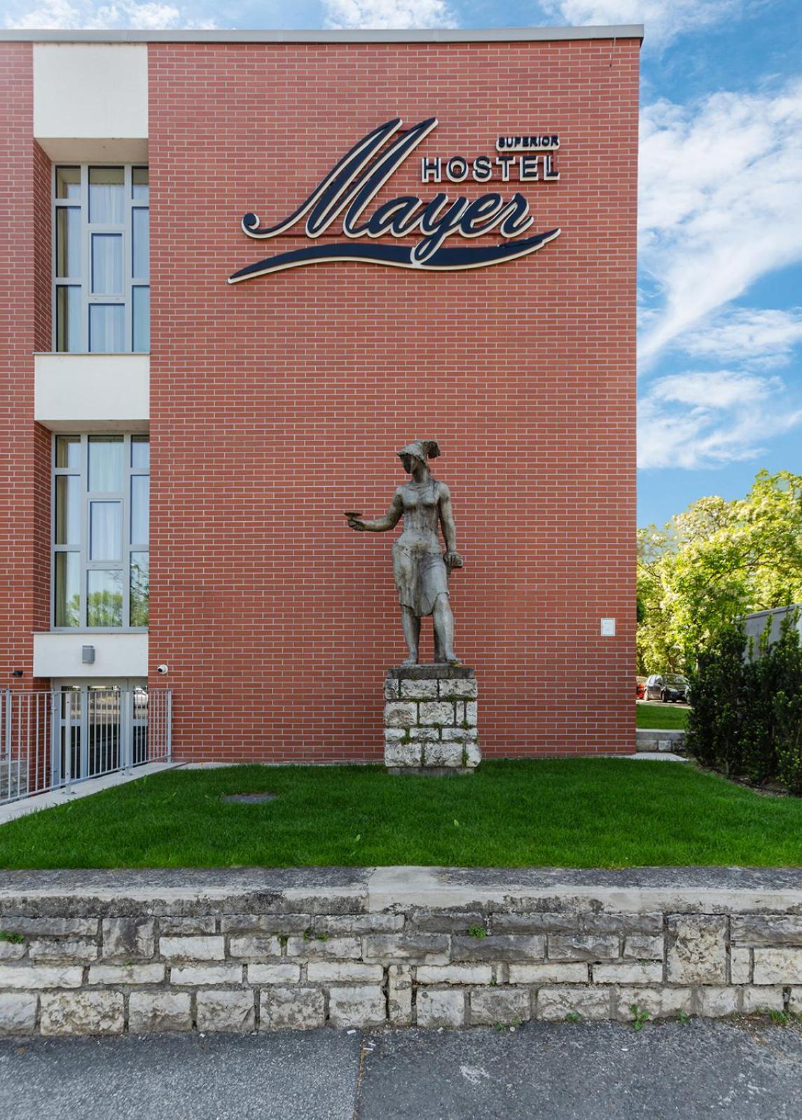 Hostel Mayer Superior Veszprém Exterior foto